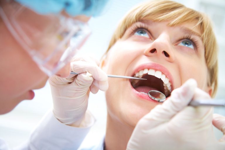 Are You the Right Candidate for Dental Implants in Loop?