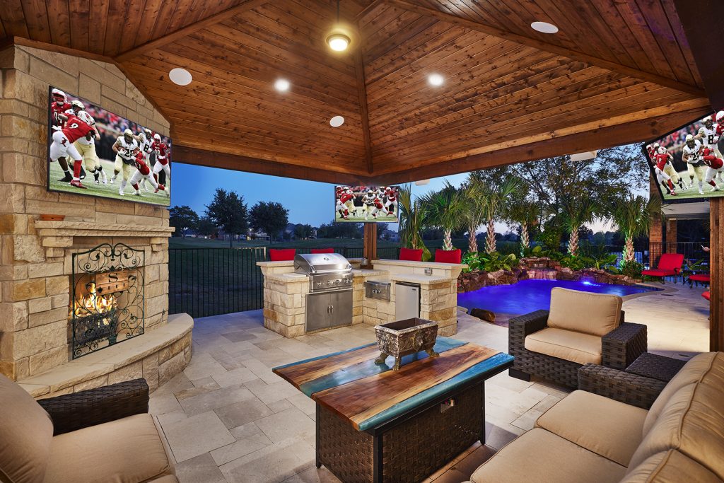 Outdoor Kitchens in Frisco: Four Reasons to Add One to Your Home