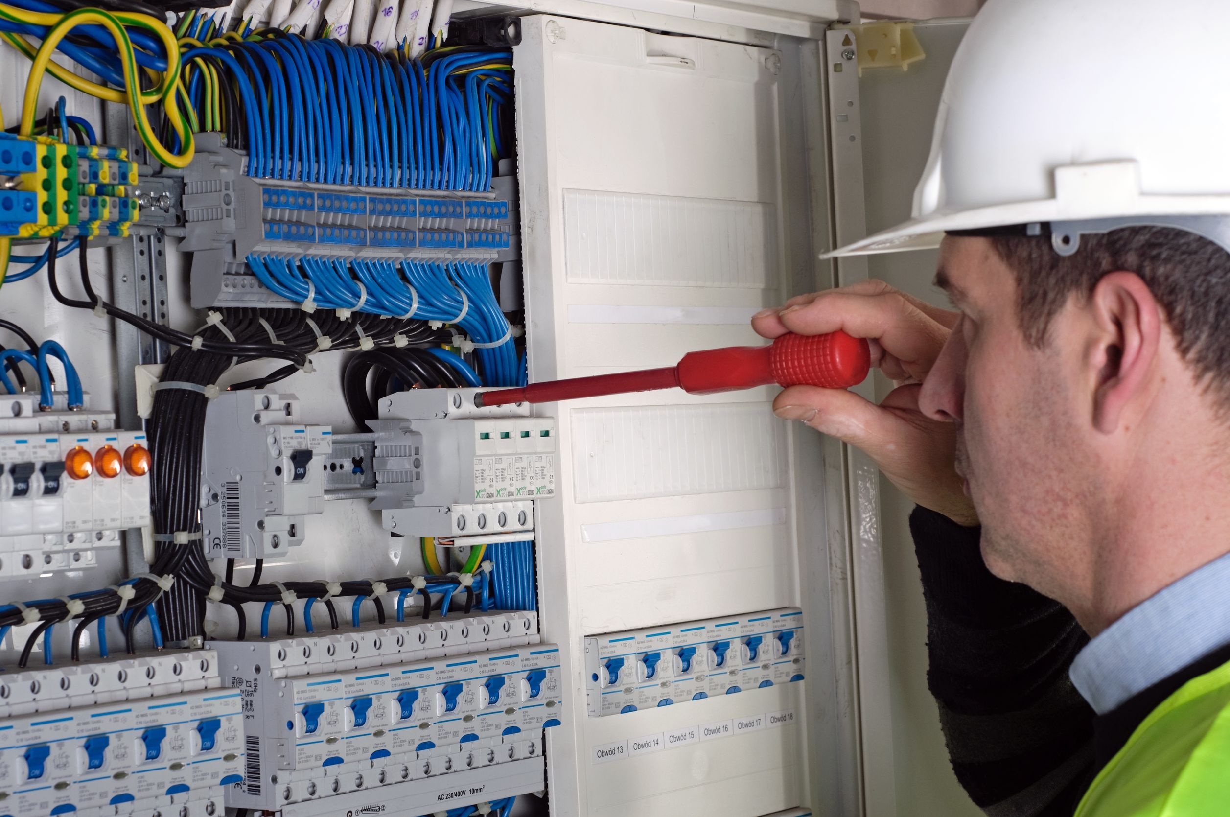 Why Is It Critical For Homeowners To Hire A Licensed Electricians In Albuquerque NM?